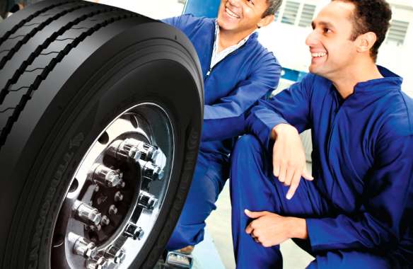 Das Full Service-Paket Reifen deckt die Kosten für verschlissene Reifen und Reifenpannen vollständig ab.