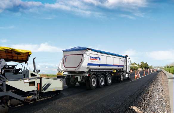 Reliable asphalt transport with the S.KI SOLID tipper semi-trailer