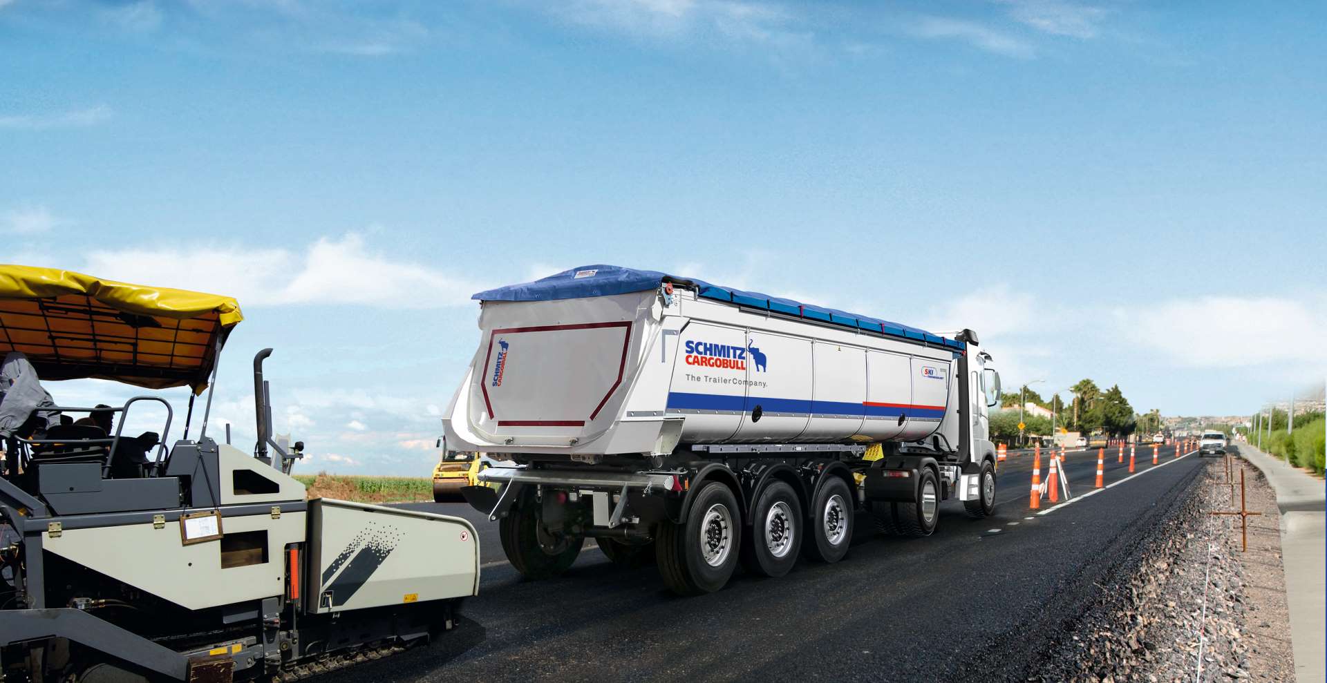 The S.KI SOLID tipper semi-trailer with rounded steel body for the transport of construction materials