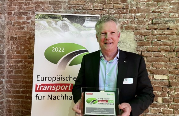 Andreas Schmitz erhält den ETPN 22_EcoFLEX