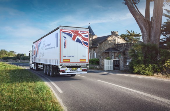 S.CS FREEPOST Sattelcurtainsider