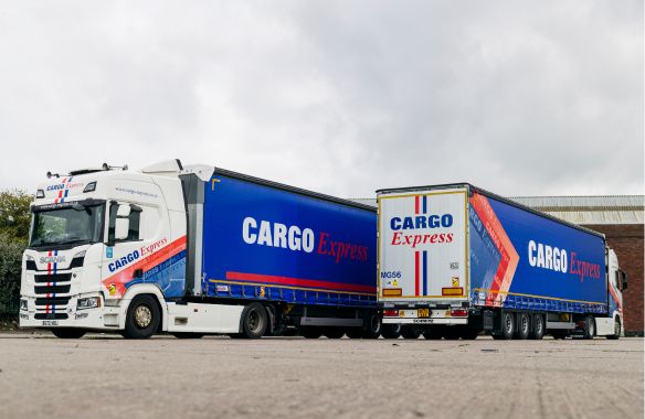 Cargo Express, S.CS MEGA, Sattelcurtainsider