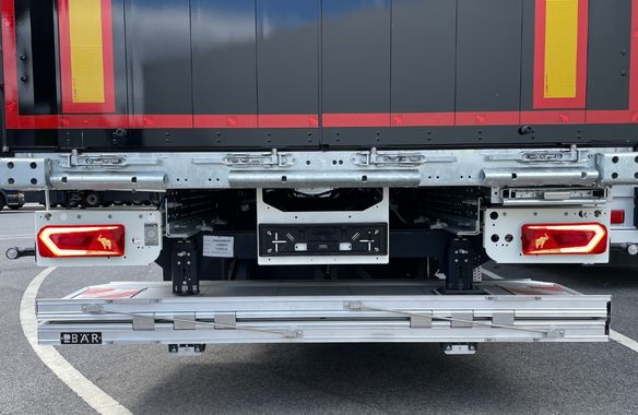 Trockenfracht-Auflieger S.BO MULTI - Ladebordwand