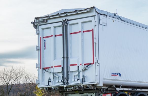 Sattelkipper S.KI LIGHT in Volumenausführung _ Heck