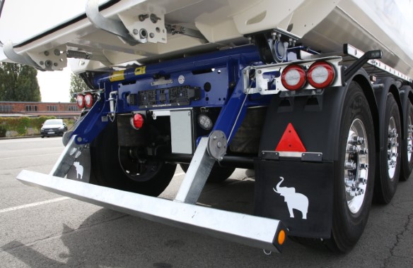 S.KI Tipper_rear view camera