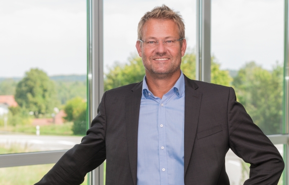 25 years of finance - Customer review