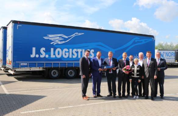 Partnership between J.S. Logistics and Schmitz Cargobull