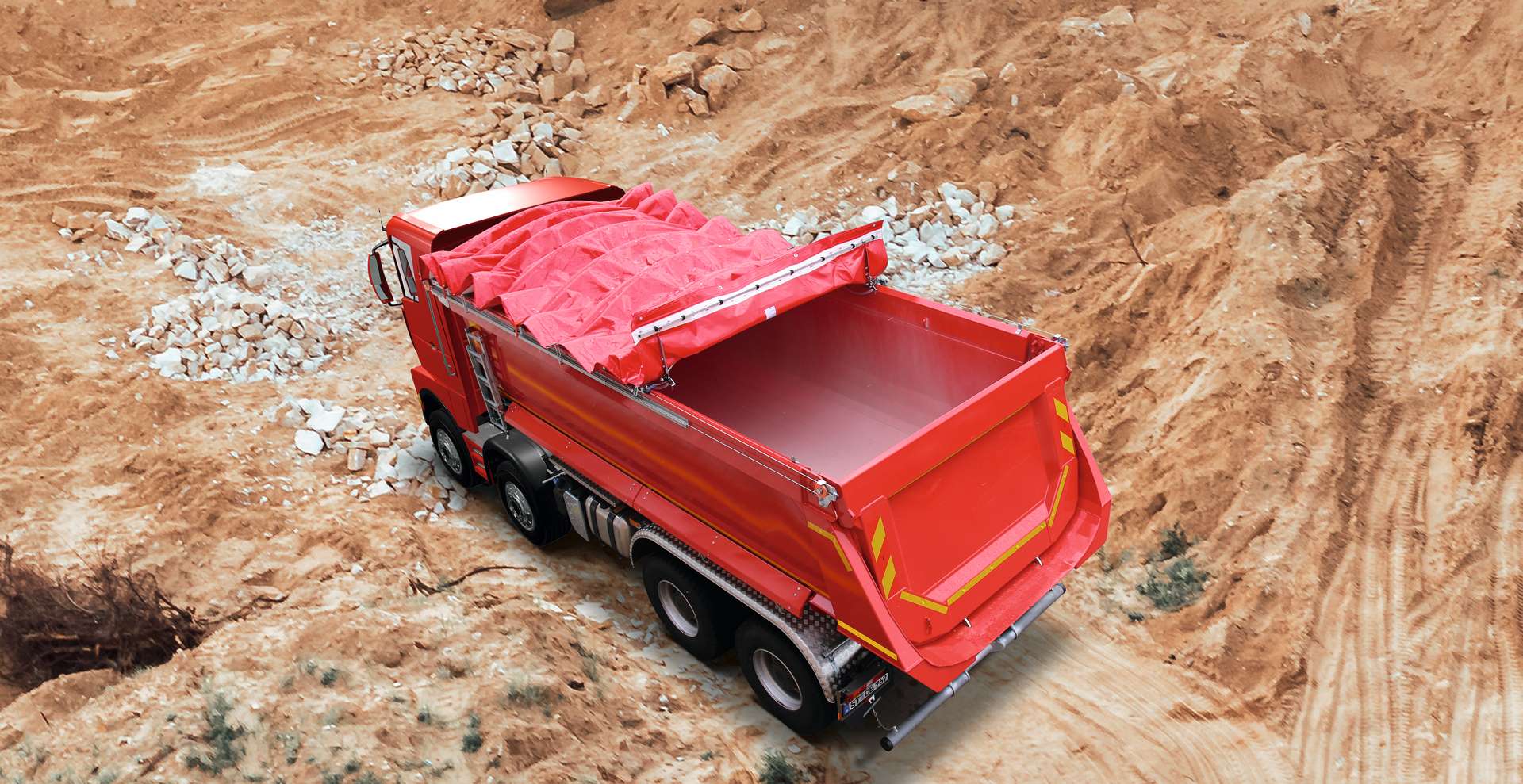 Fast loading and unloading with the electric sliding tarpaulin on the M.KI truck tipper body