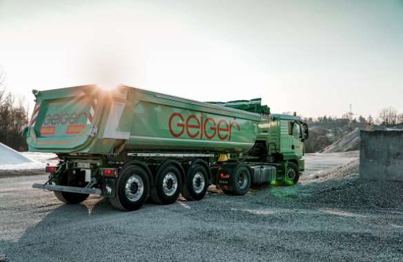 The Geiger Group tests S.KI tipper semi-trailers
