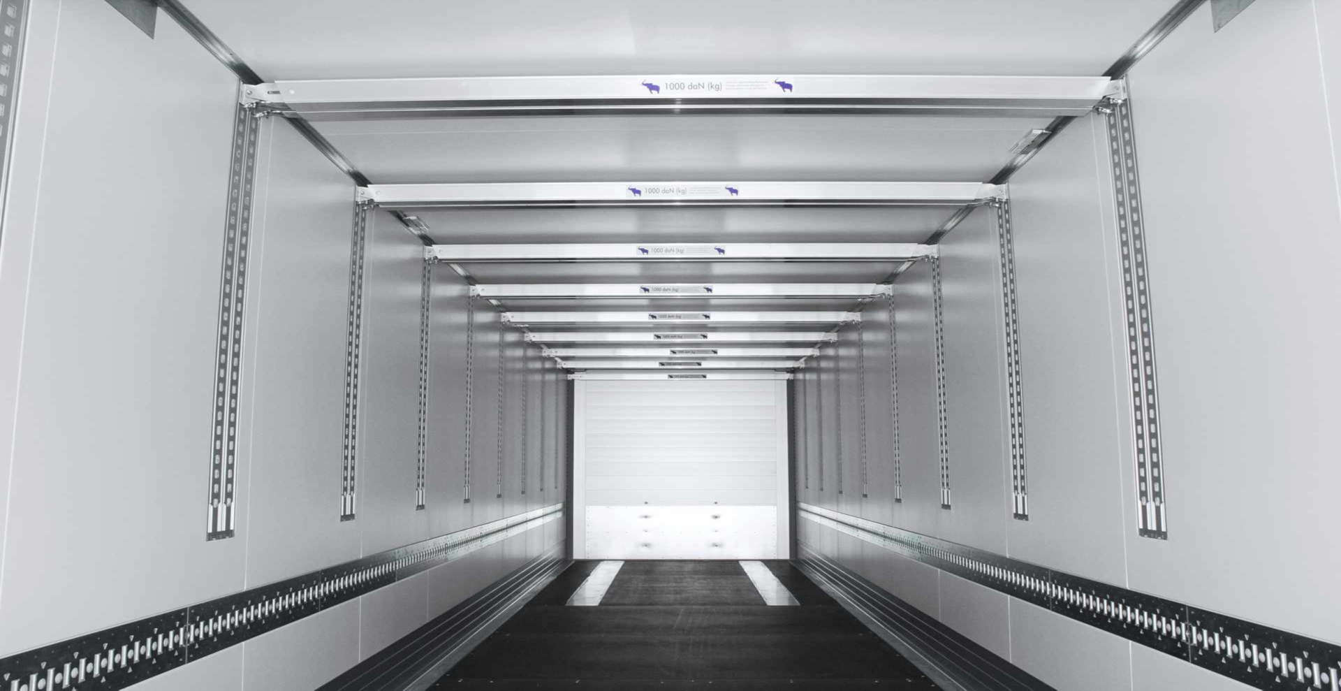 Interior of the S.KO EXPRESS dry-freighter box body semi-trailer