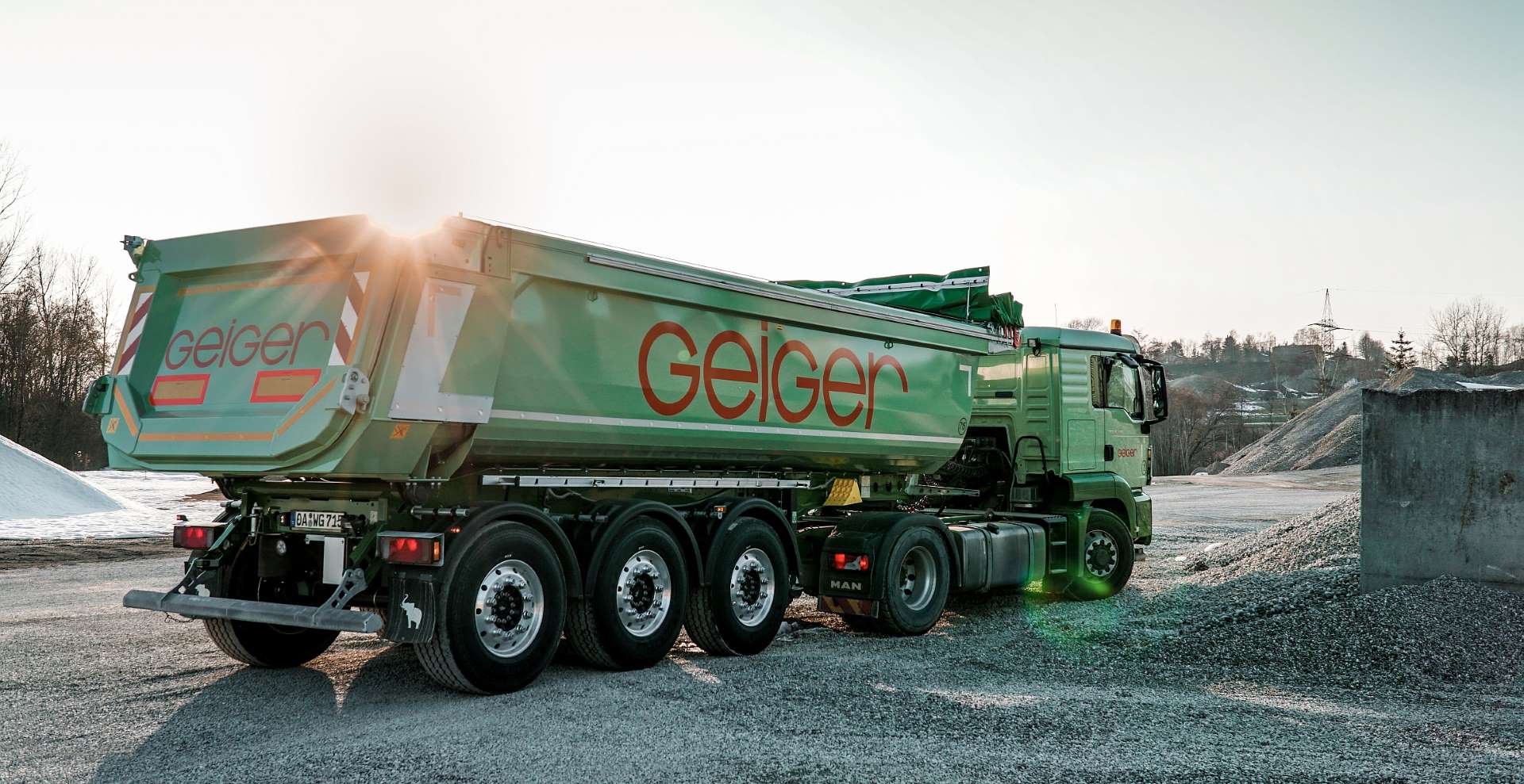 The Geiger company group in Oberstdorf tests Schmitz Cargobull prototypes