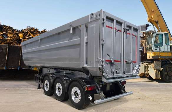 S.KI SOLID tipper semi-trailer for the transport of recycling materials
