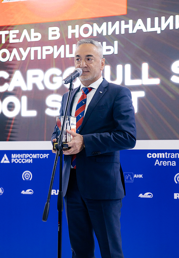 Миле Мишевски (Mile Mishevski), директор по продажам в Восточной Европе и генеральный директор Schmitz Cargobull в России.