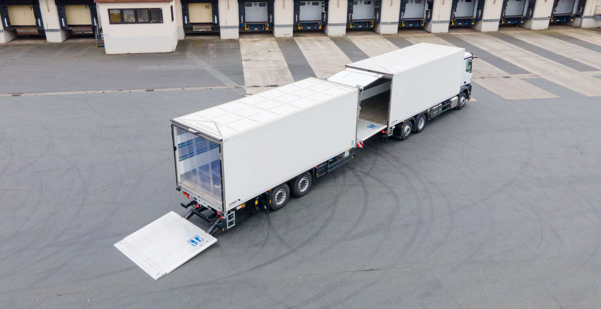 Organise efficient bulk transport with the M.KO Z.KO through-loading trailer