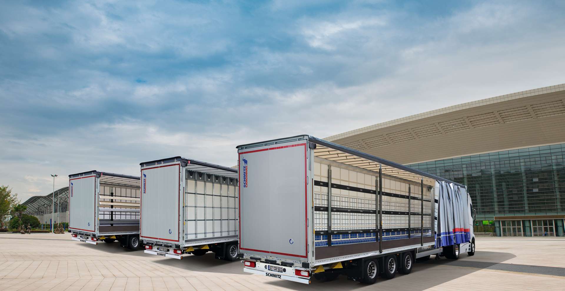 Different bodies of S.CS curtainsider semi-trailers