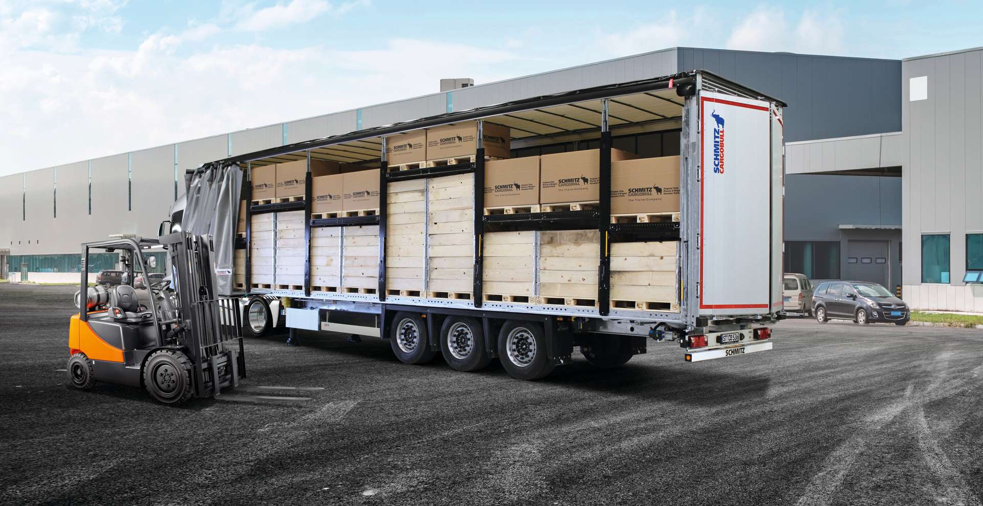 High volume with the double-decker layout in the S.CS MEGA curtainsider semi-trailer